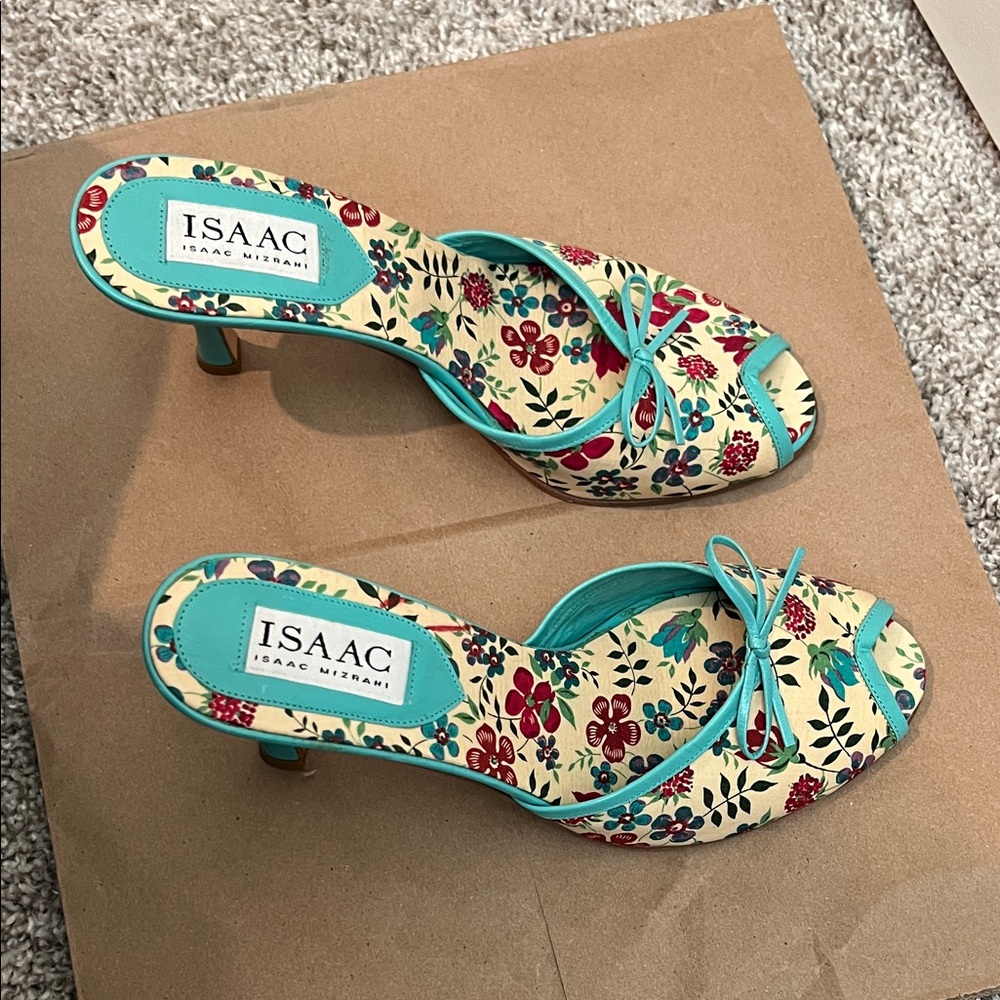 Isaac Mizrahi Cream Floral Slide Heels with Turquoise Trim